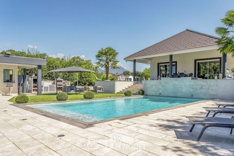 Maison contemporaine avec vue