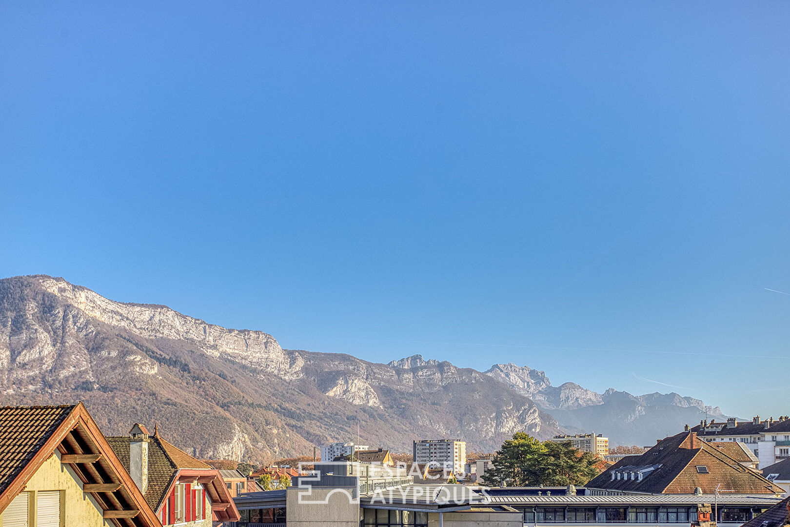 Duplex avec vue au Triangle D’Or