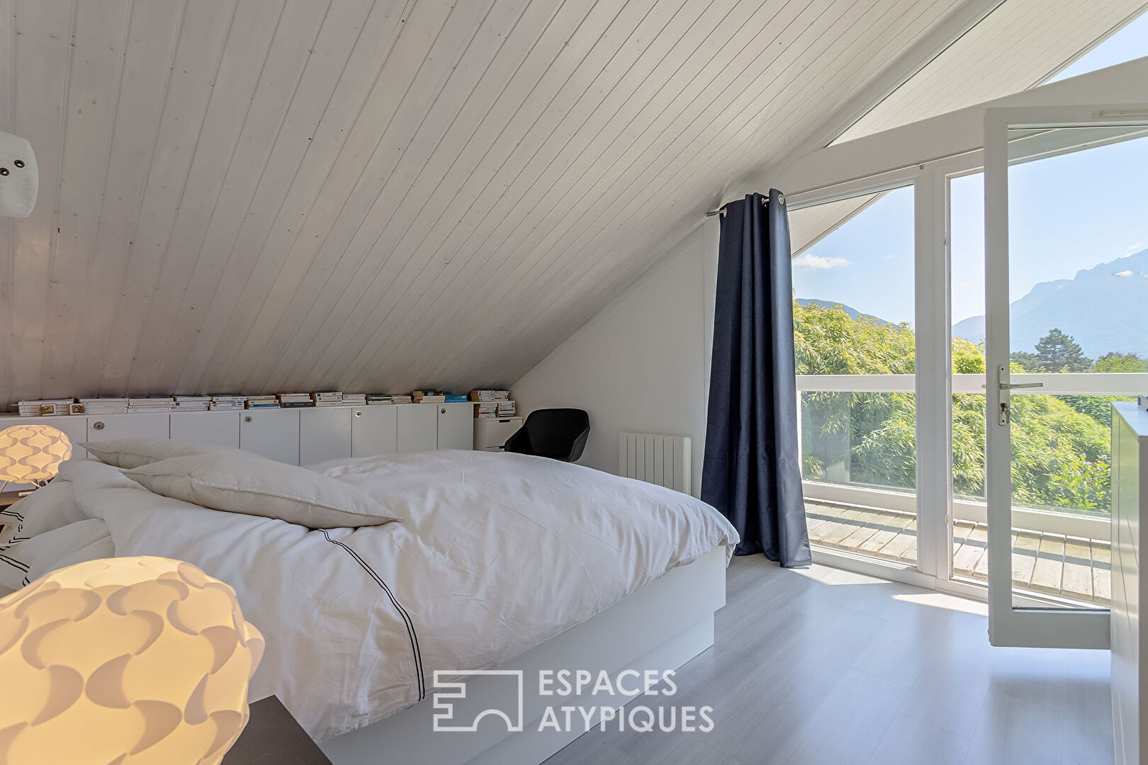 Maison Blanche avec vue montagnes et piscine