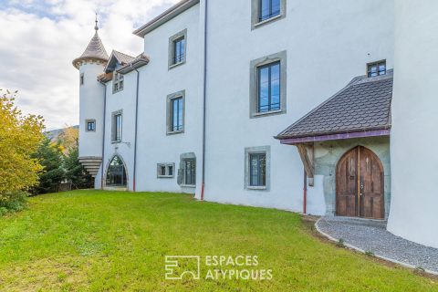 Character duplex in a 14th-century château