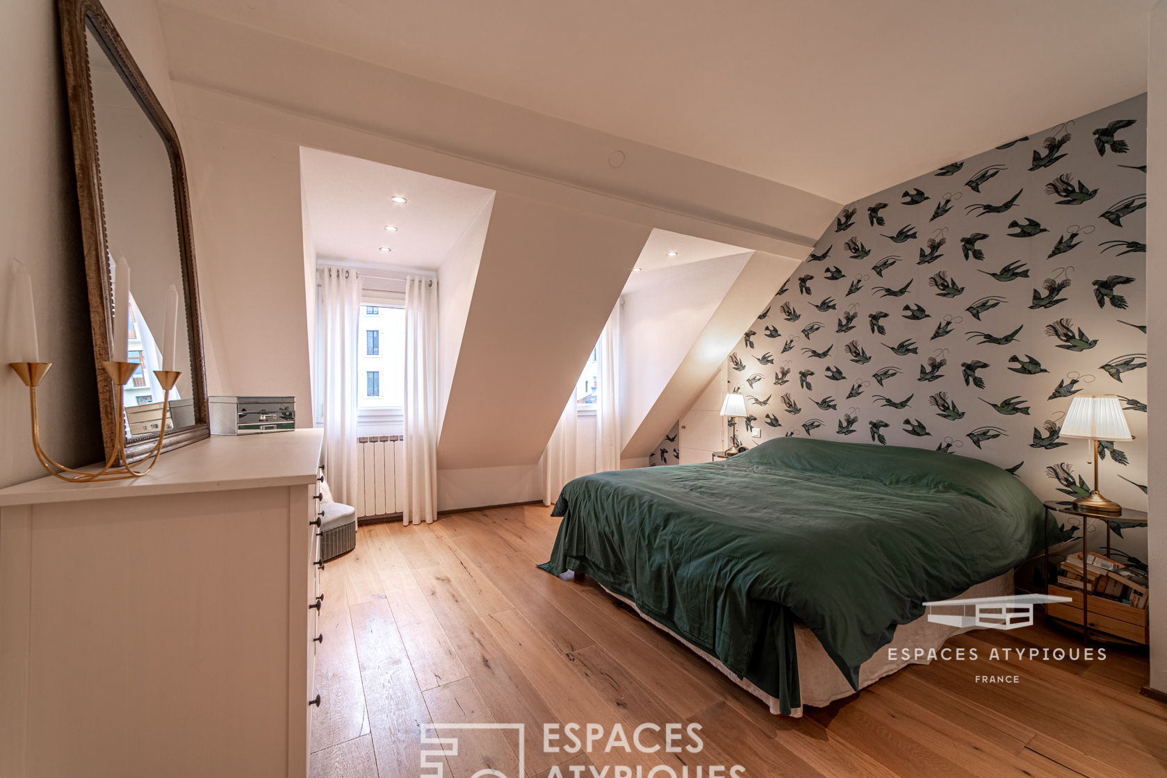 Triplex traversant contemporain en coeur de ville