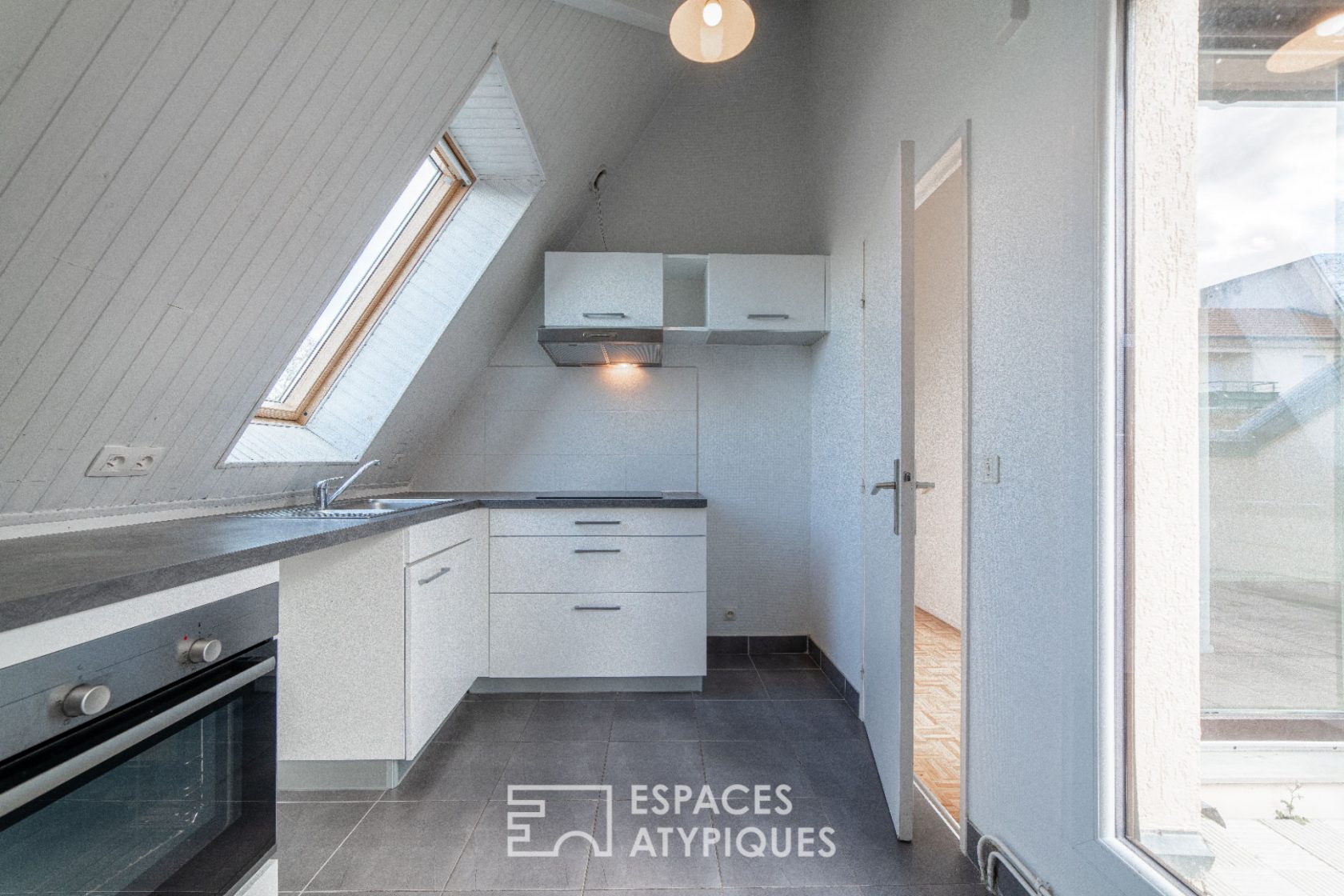 Duplex atypique avec terrasse vue lac