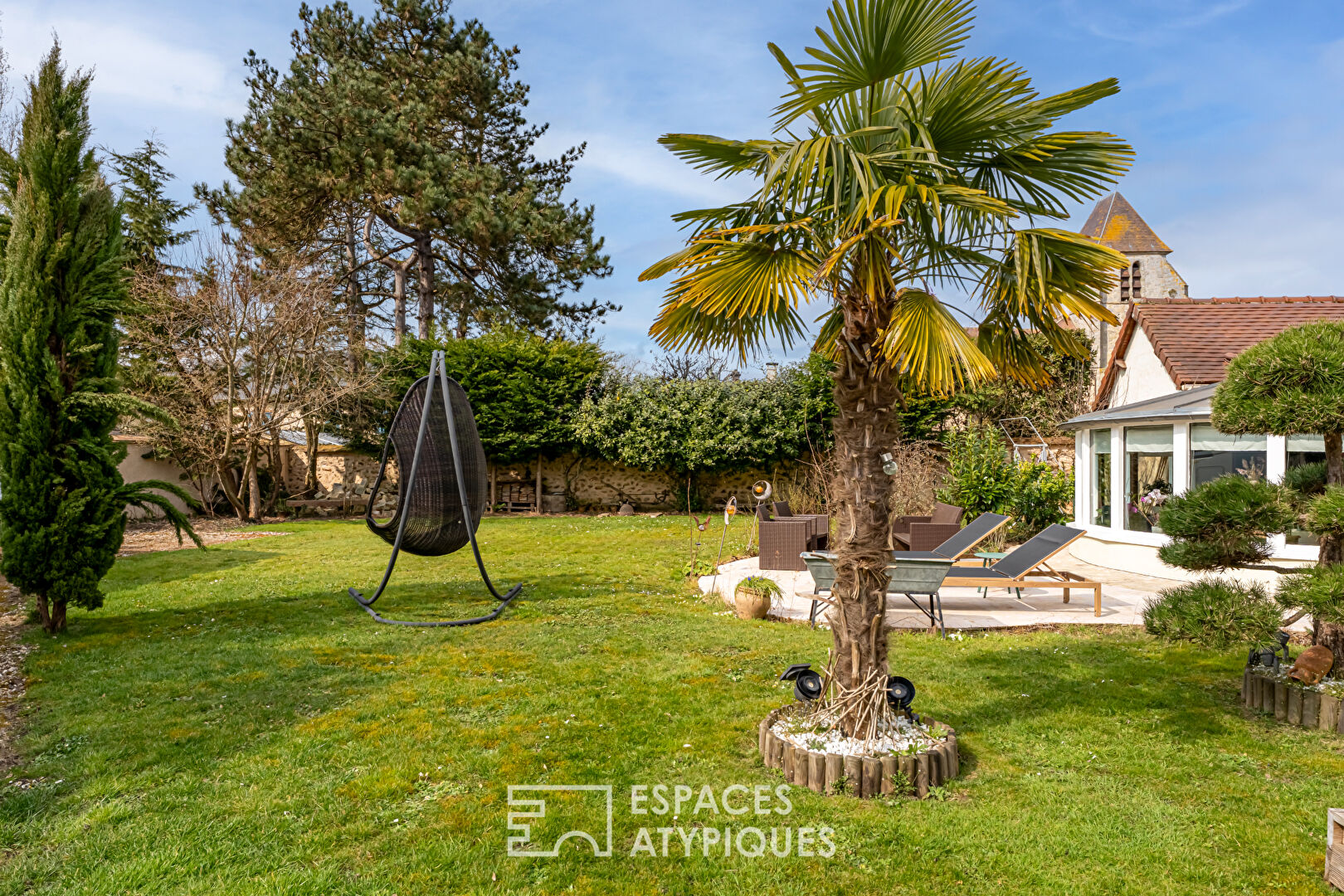 Charmante maison de ville avec jardin au coeur de Cernay-la-Ville