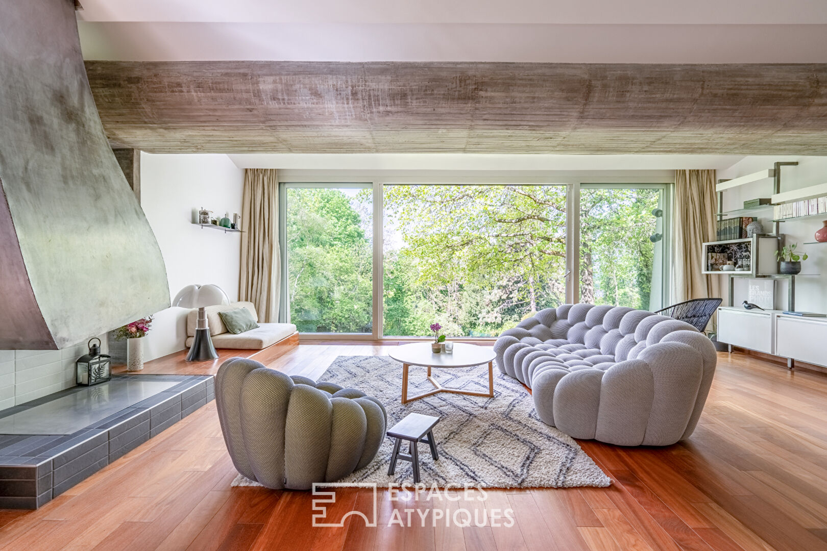 Architect-designed house with butterfly roof and view