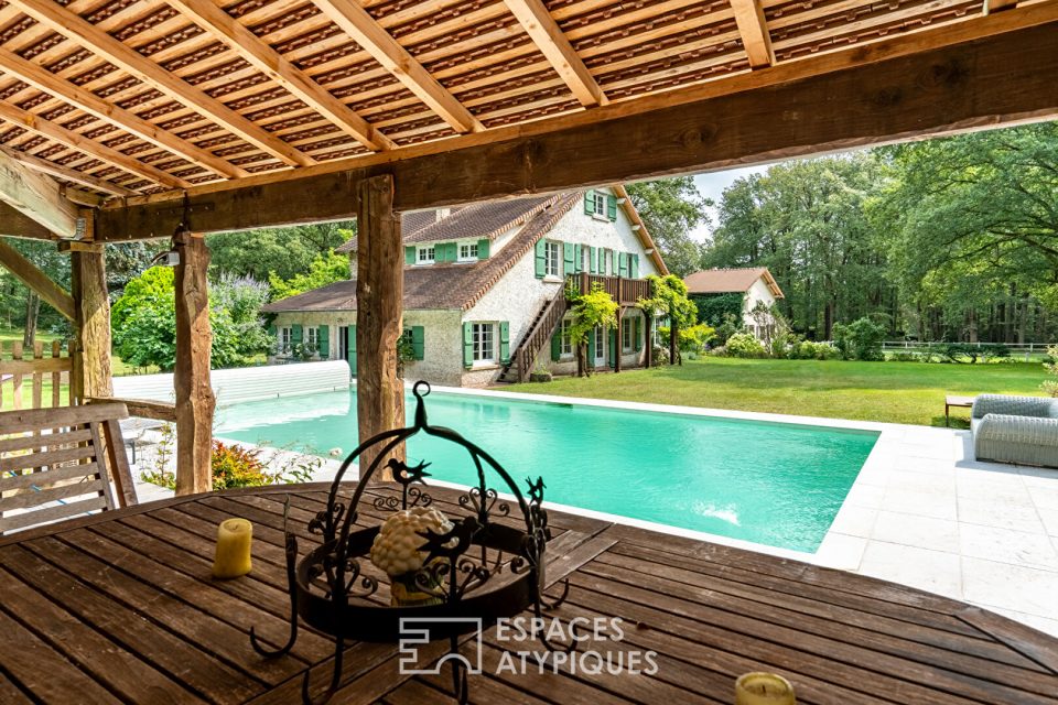 Magnifique propriété avec piscine et installations équestres à Poigny-la-Forêt