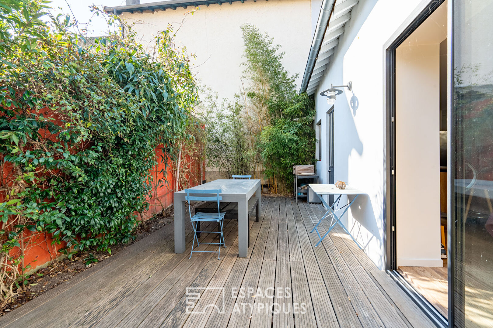 Maison de ville avec terrasse et jardin