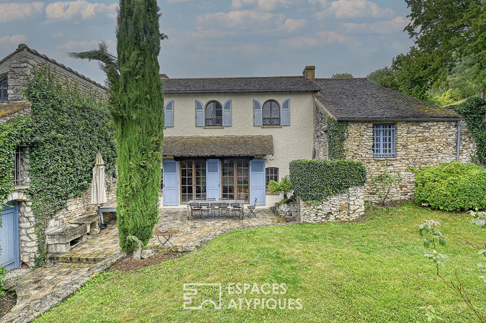 Maison de charme avec piscine : un air provençal à 45 minutes de Paris