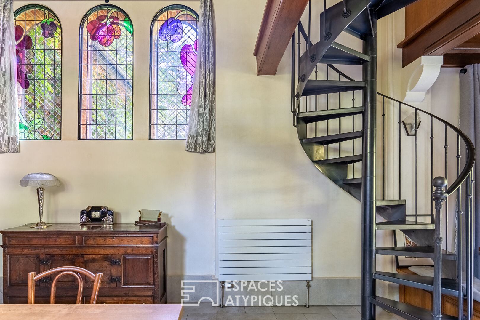 Former chapel transformed into a haven of peace in Jouy-en-Josas