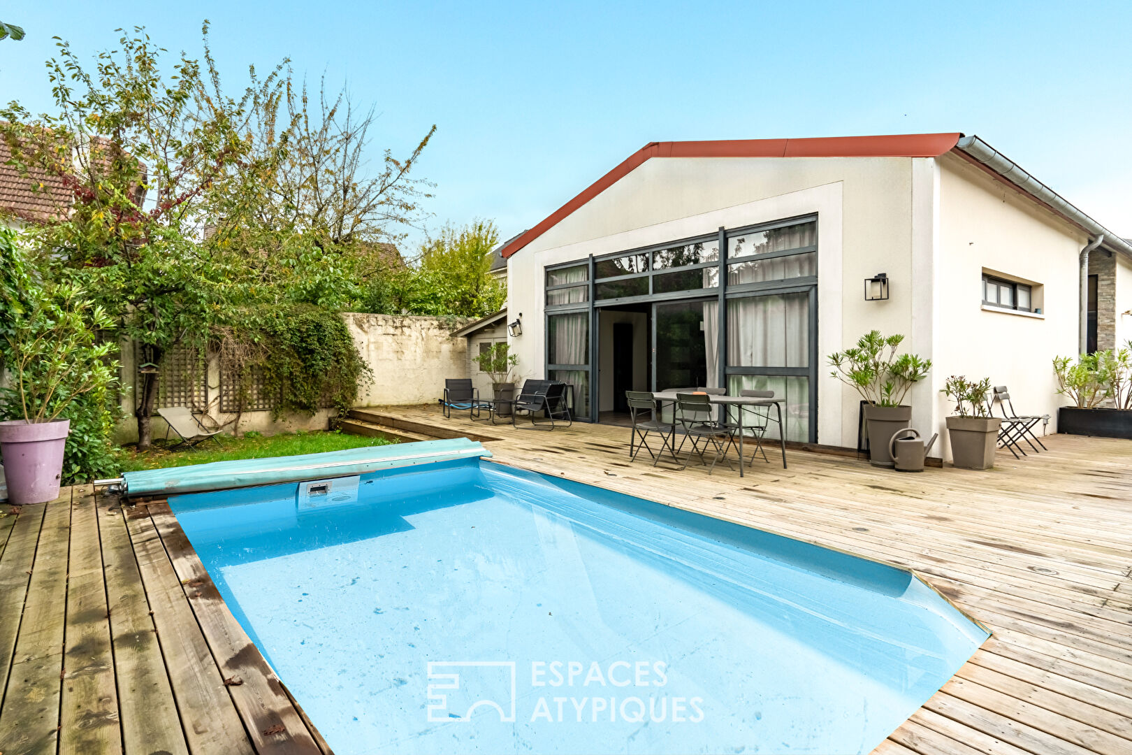 Superbe Loft atypique avec terrasse et piscine