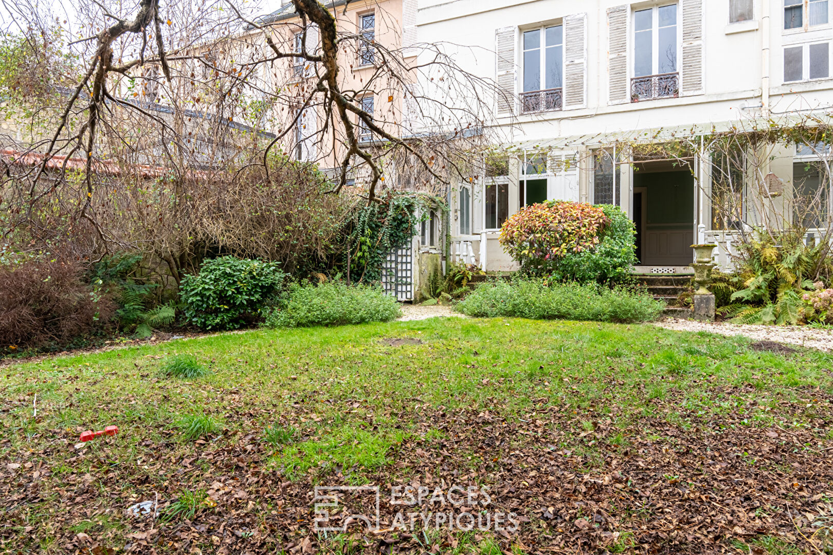 Agréable duplex avec jardin hyper centre de Saint Germain en Laye