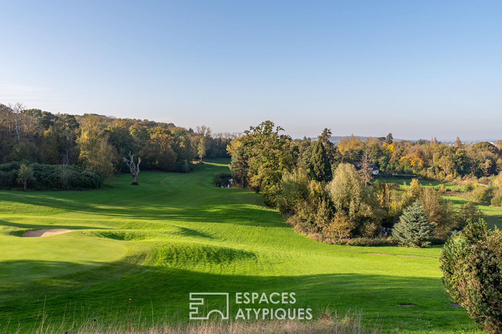 Propriété avec piscine en bordure du Golf de Béthemont