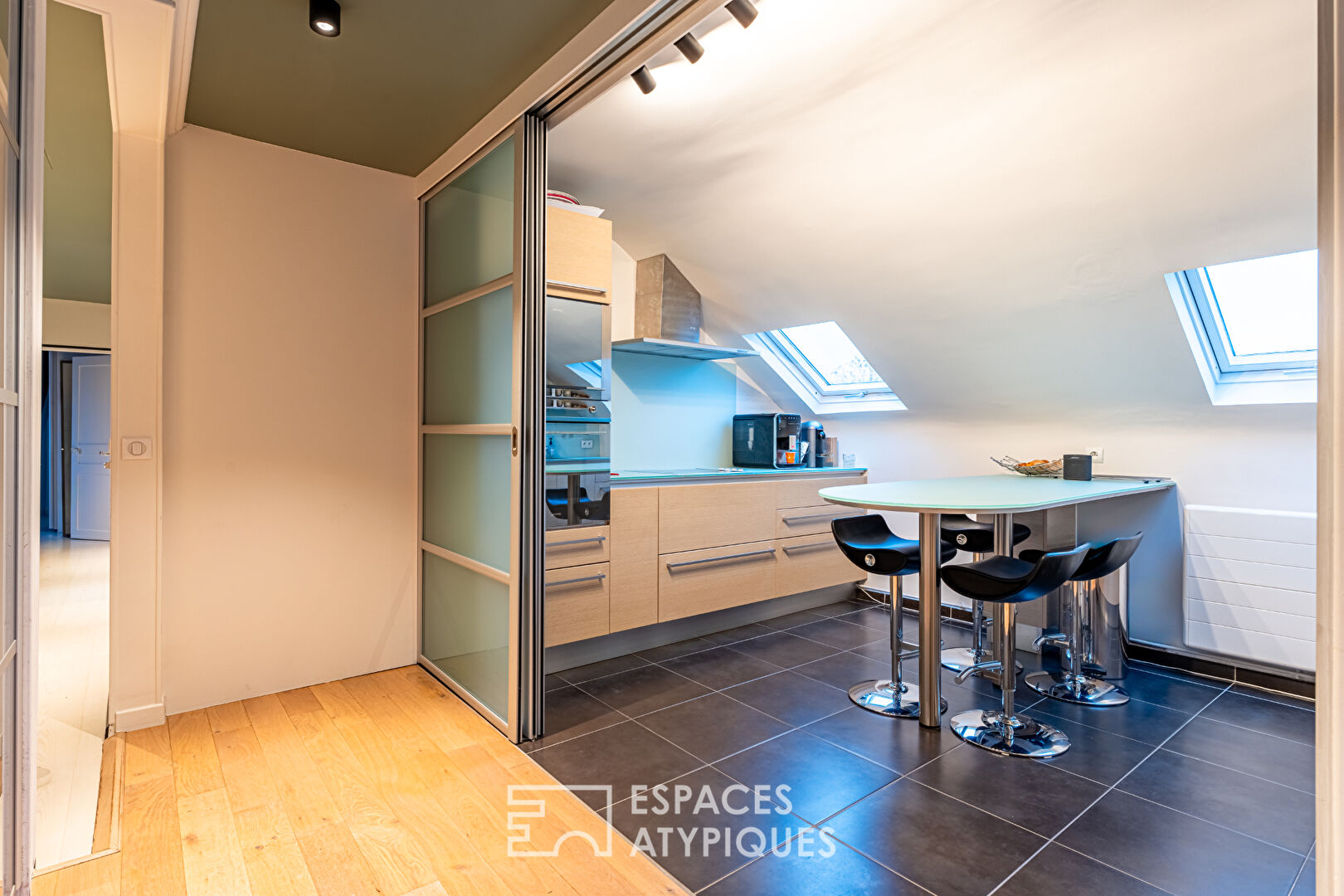 Family apartment in a privileged setting: Le Quartier Montreuil