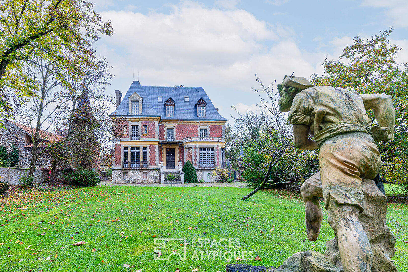 Réalisez votre rêve en rénovant un château en plein coeur des Yvelines !