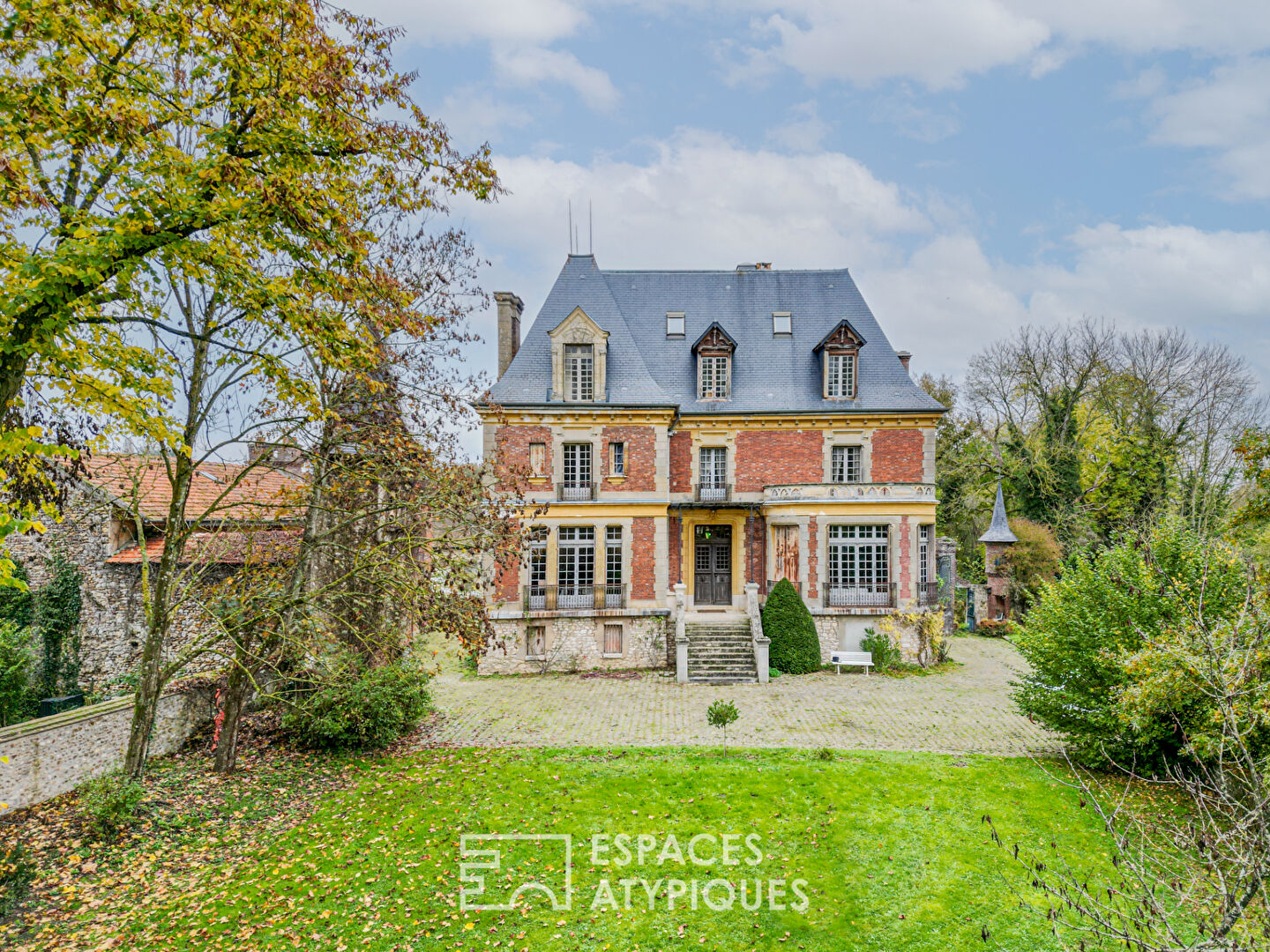 Réalisez votre rêve en rénovant un château en plein coeur des Yvelines !