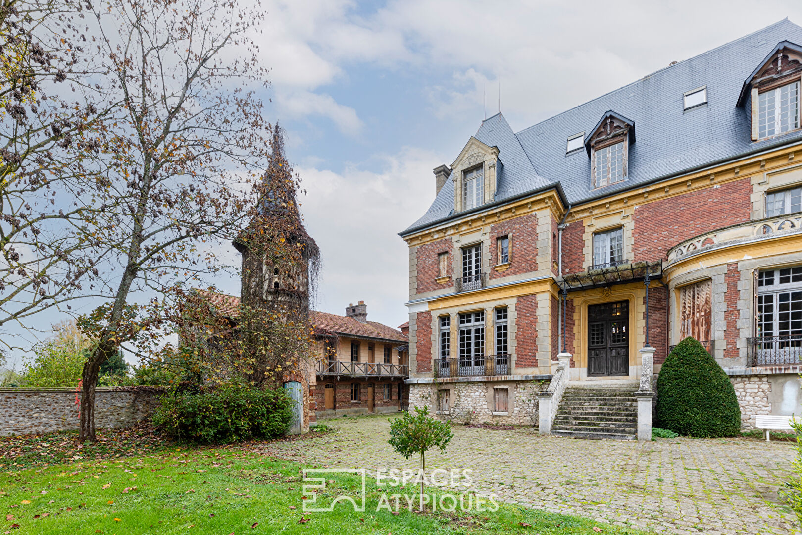 Réalisez votre rêve en rénovant un château en plein coeur des Yvelines !