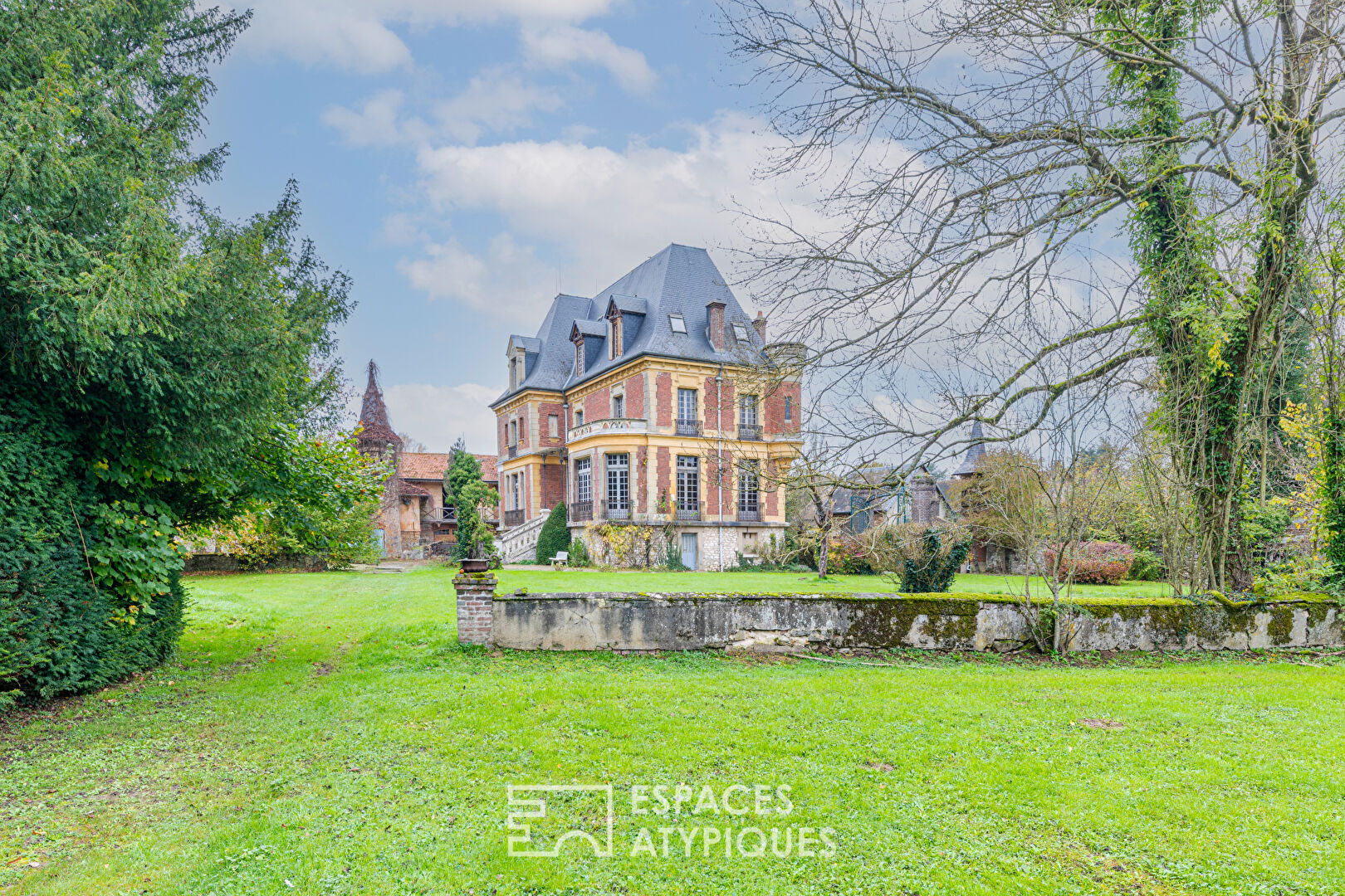 Réalisez votre rêve en rénovant un château en plein coeur des Yvelines !