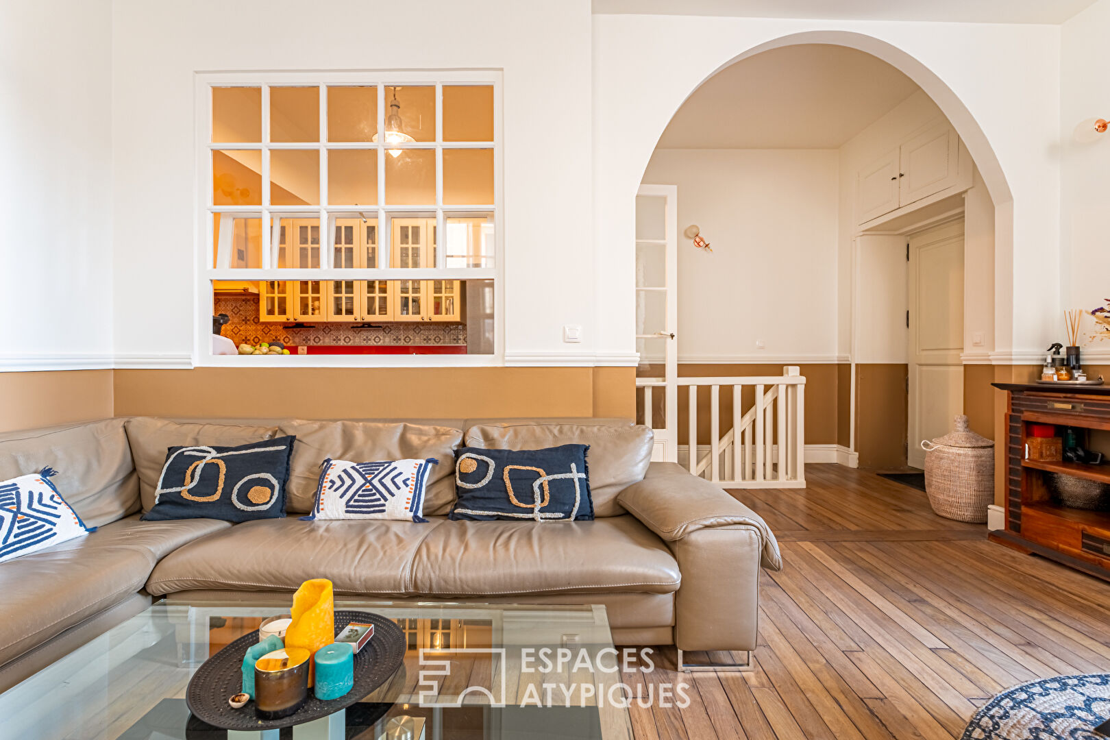 Duplex apartment in souplex with beautiful converted vaulted cellar