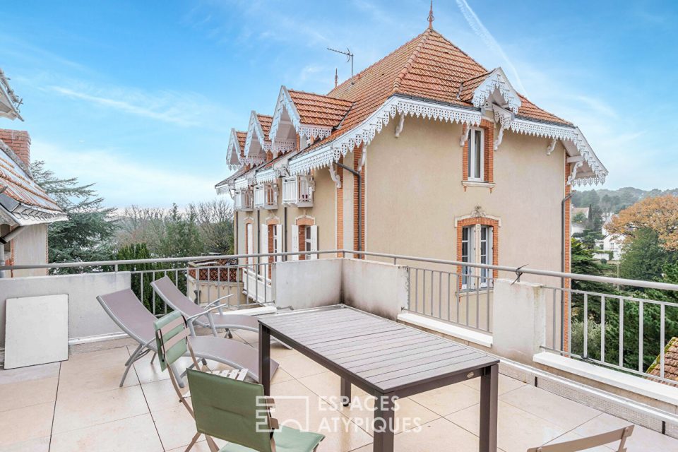 Appartement au dernier étage avec terrasse et vue