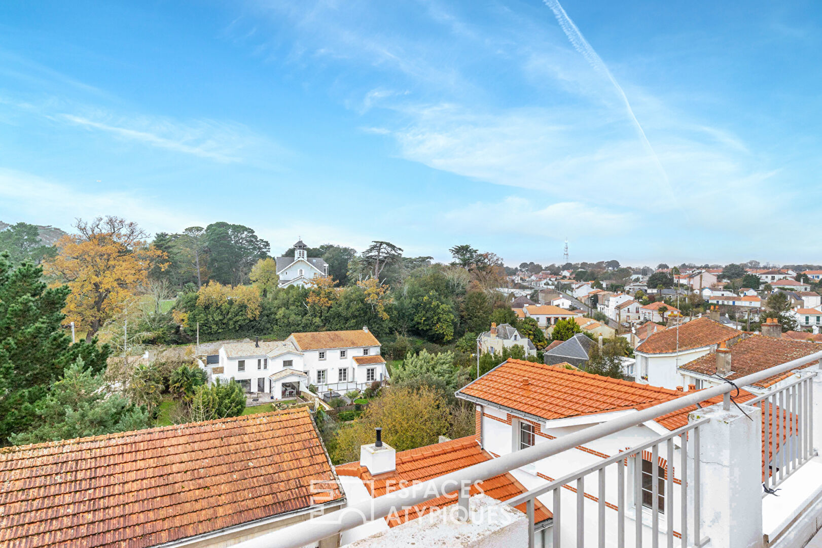 Appartement au dernier étage avec terrasse et vue