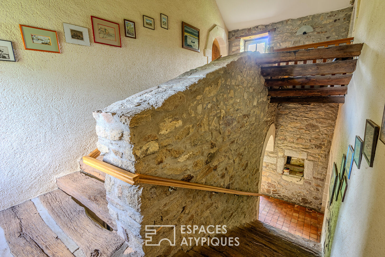 Charme authentique : superbe longère au calme de la campagne