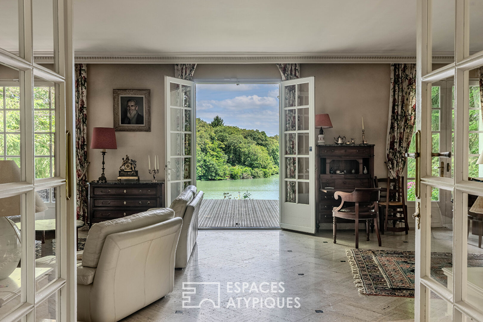 Charming property with exceptional view of the Erdre