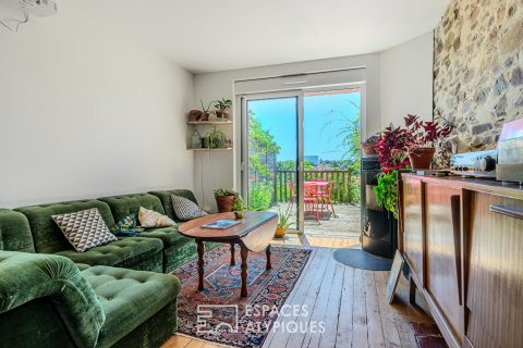 Artist’s house with view of the Loire, terrace and bucolic garden