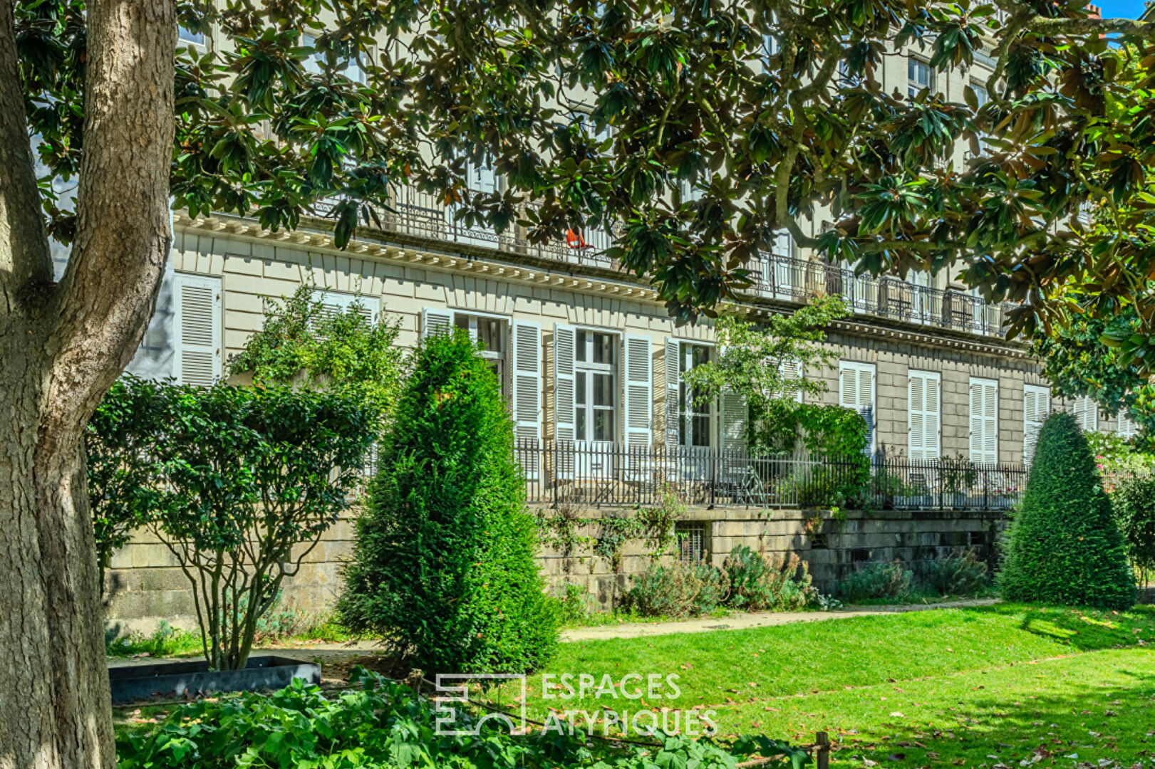 Nantes COURS CAMBRONNE 5 room(s) 232 m2 – 2 appartments on the ground floor