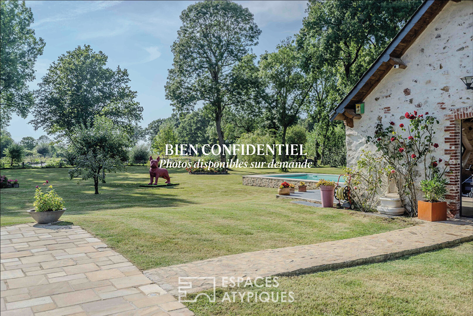 L’Écrin de Rozé: Renovated Former Brick Factory in Saint Joachim