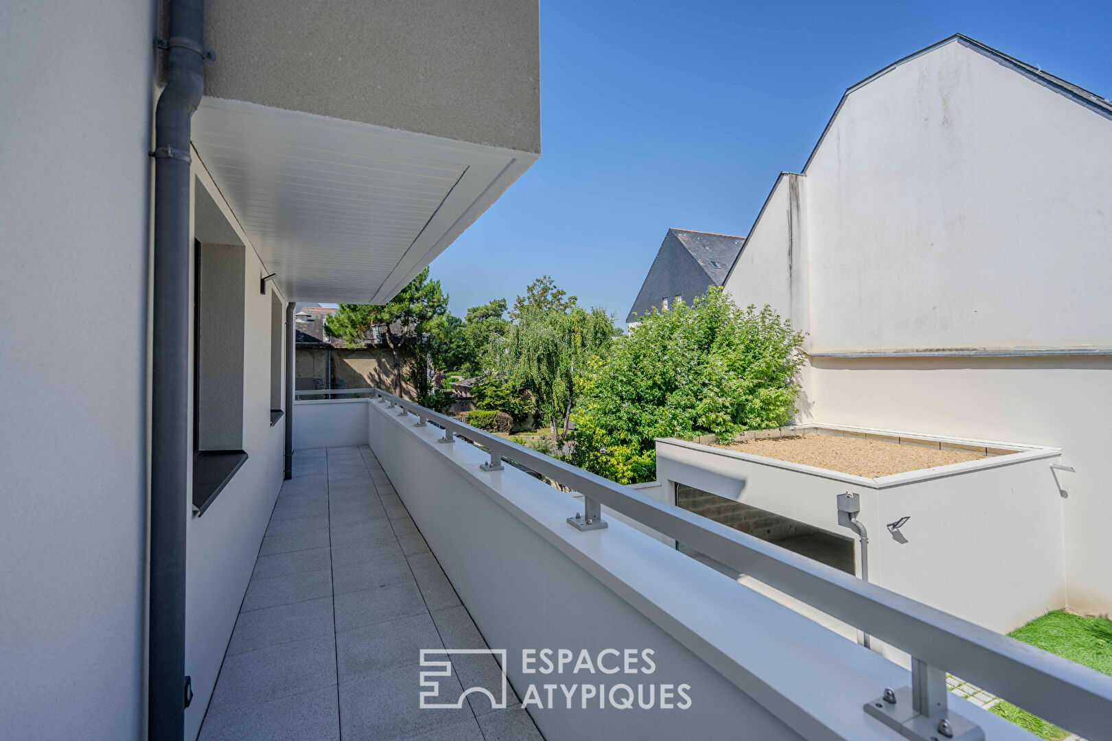 Spacious T4 Apartment Ideally Located Near the La Baule Market