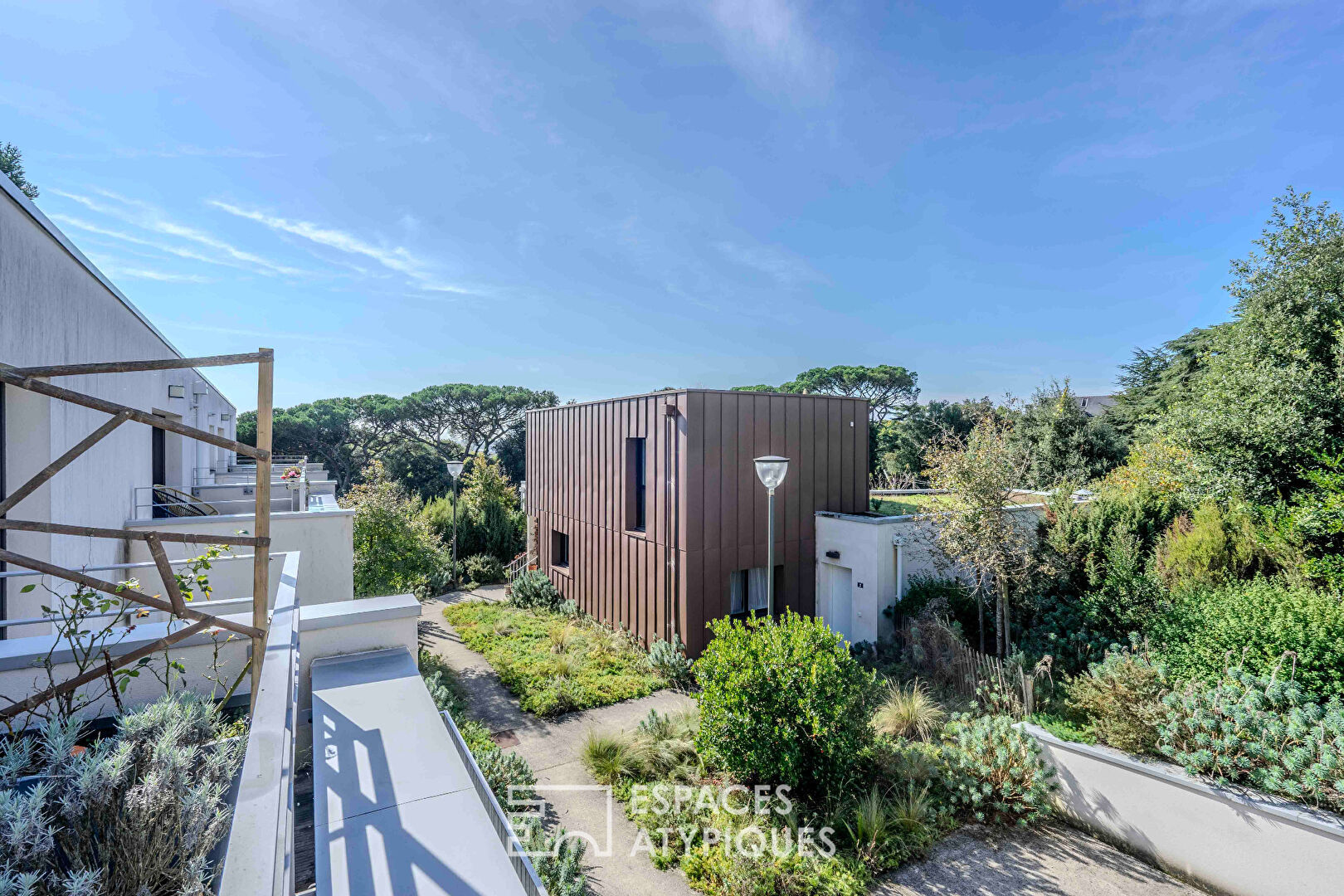 Appartement contemporain avec grande terrasse