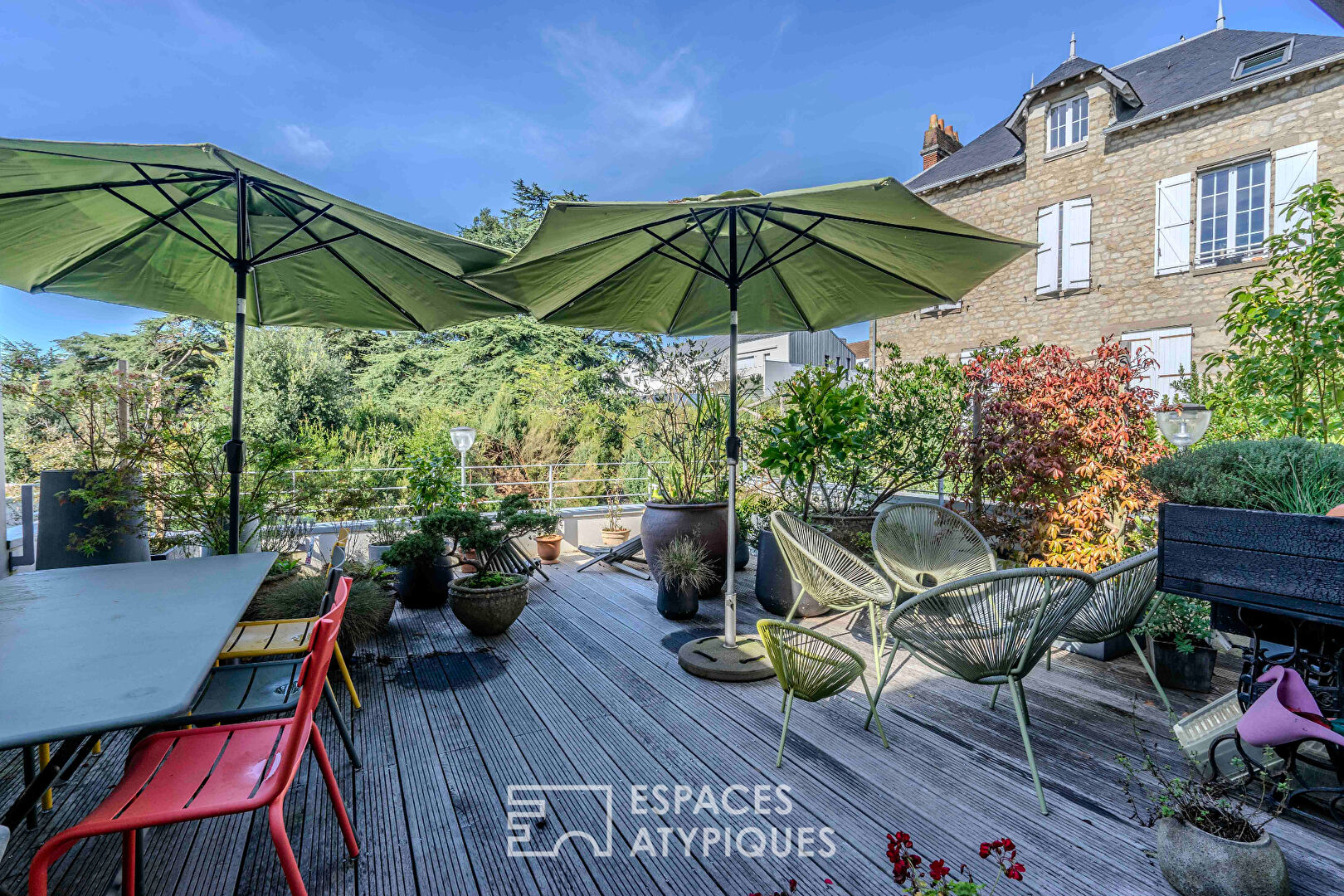 Appartement contemporain avec grande terrasse