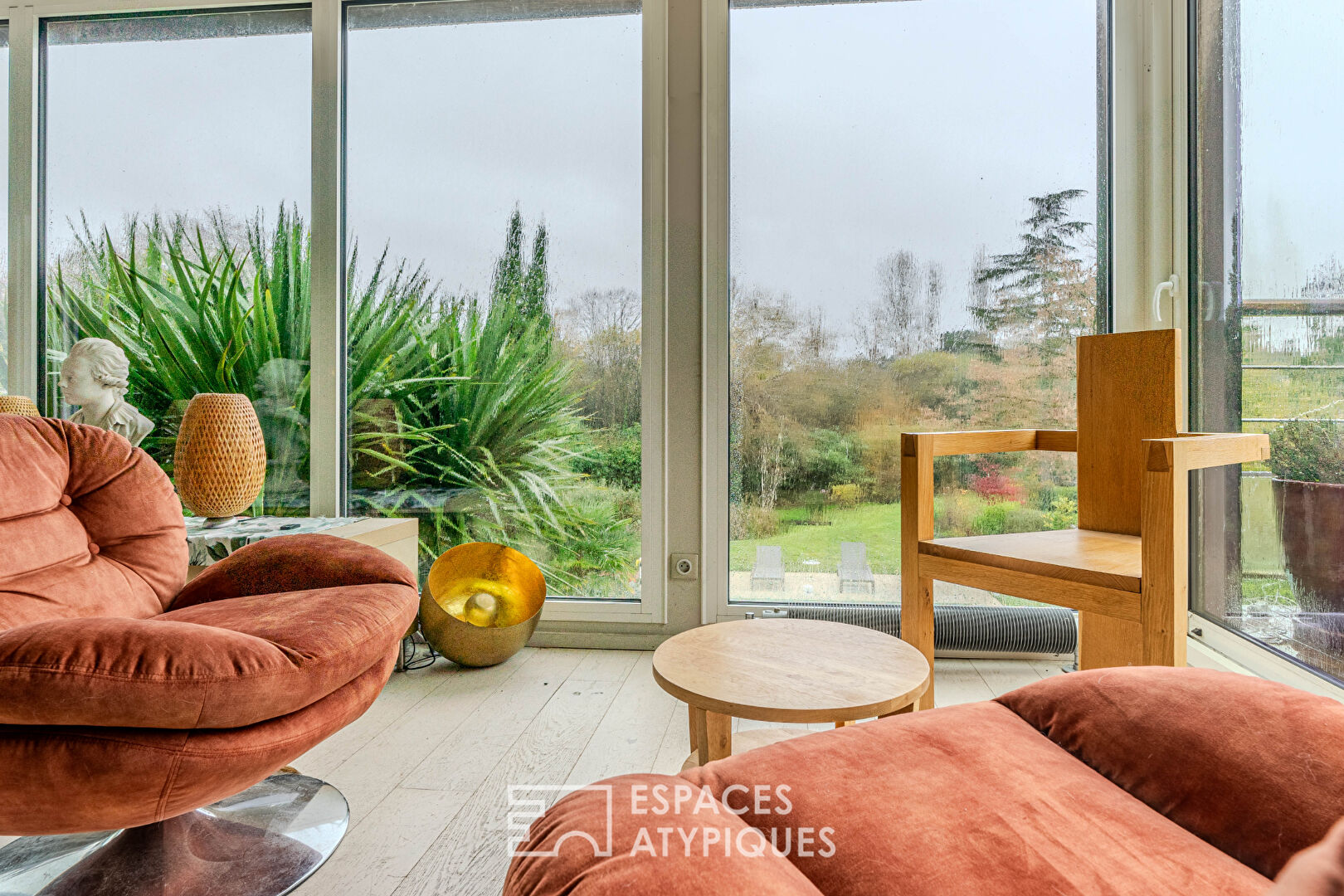 Grande maison familiale avec piscine et sa dépendance