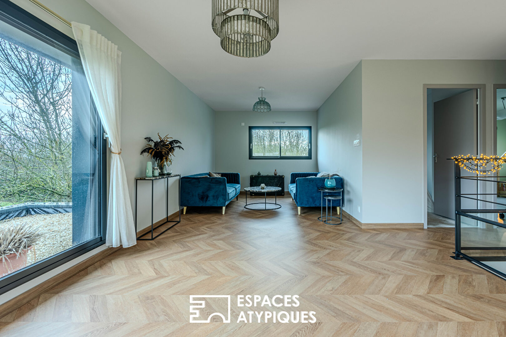 Large house with 5 bedrooms in Liré