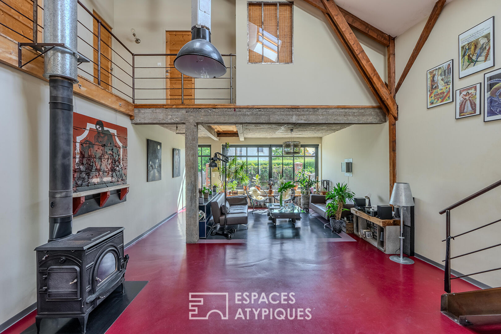 Loft rénové avec espaces extérieurs à Nantes