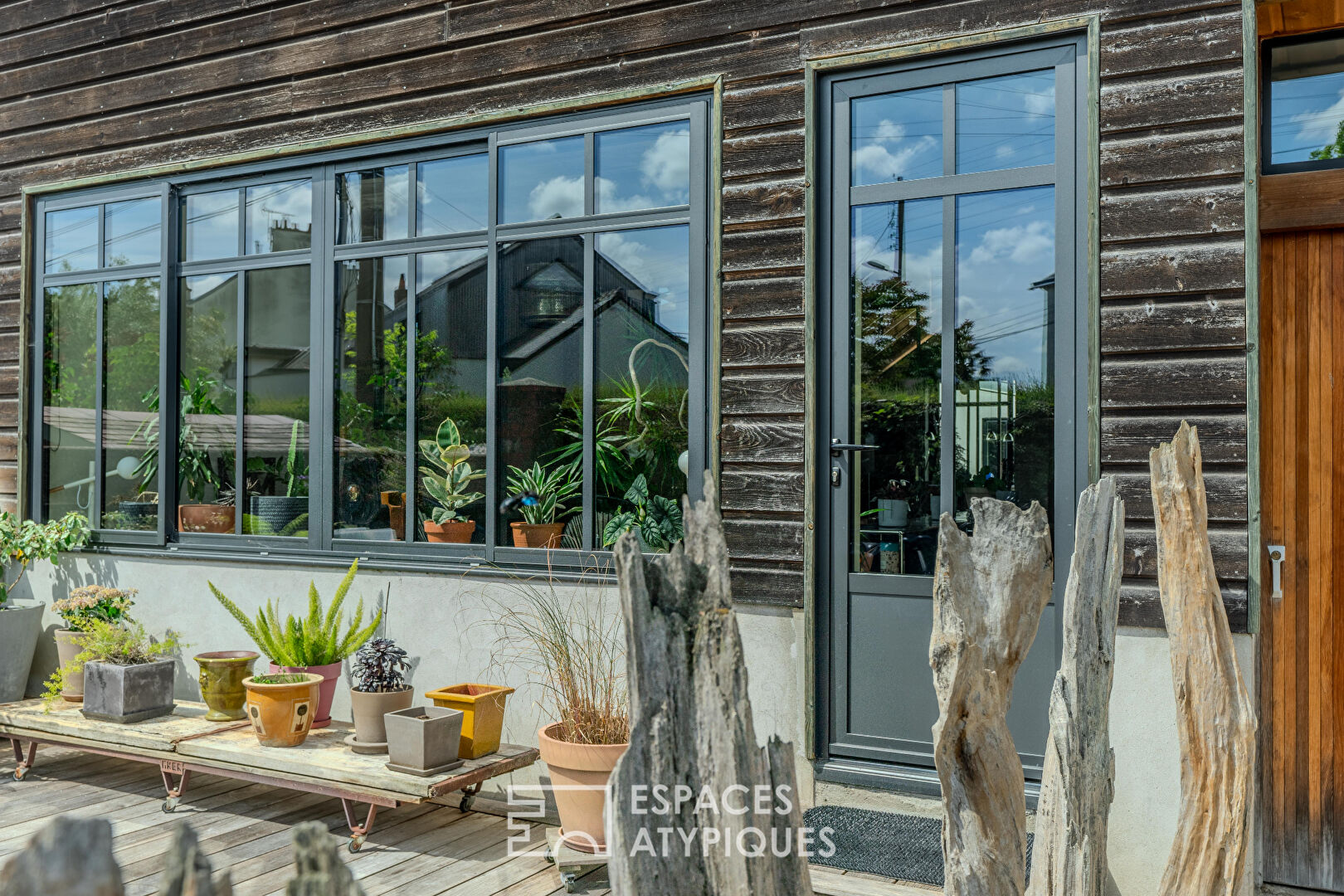 Loft rénové avec espaces extérieurs à Nantes