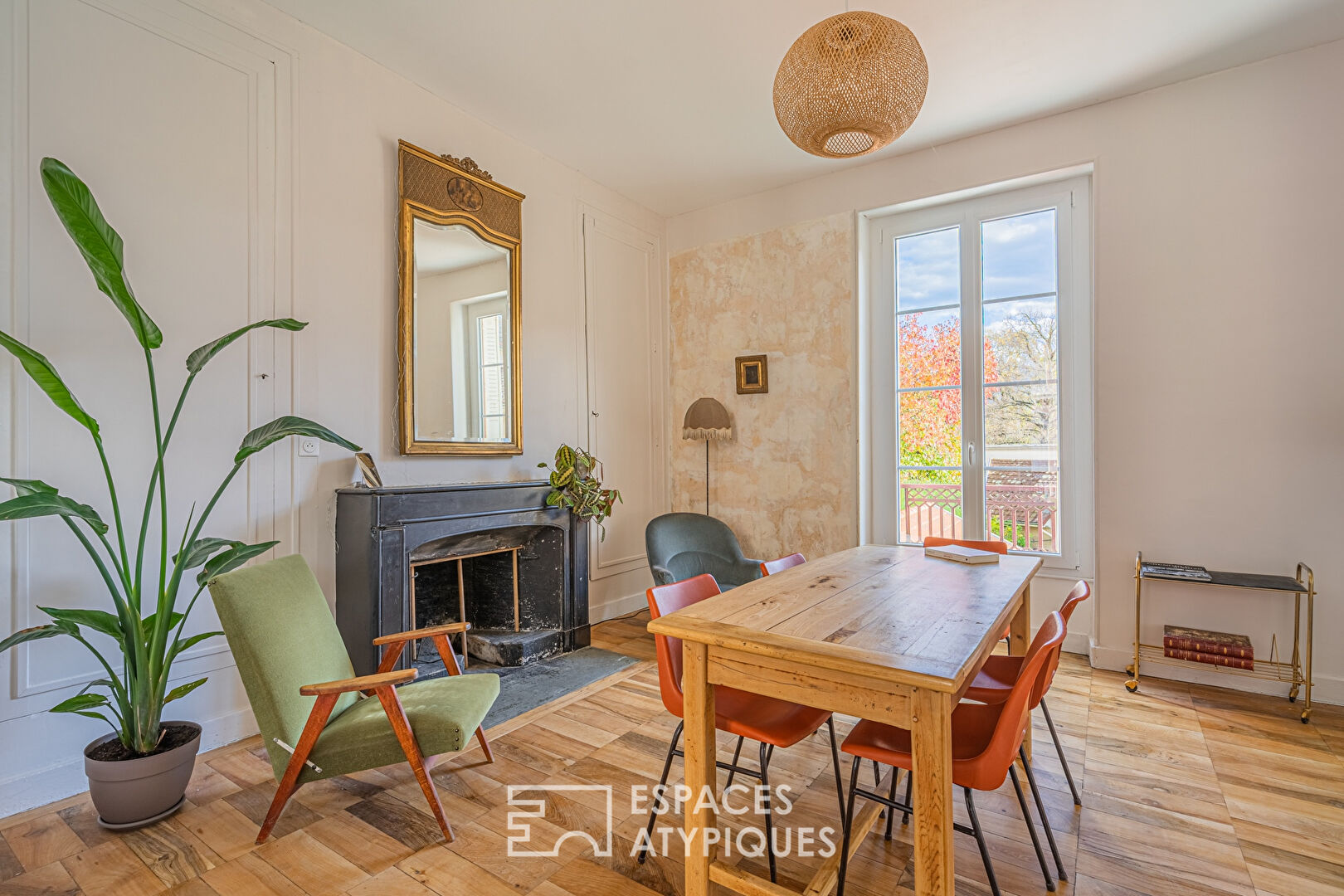 Renovated apartment in the Prefecture district