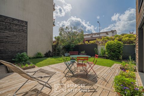 Maison de ville atypique avec jardin, terrasses et vue