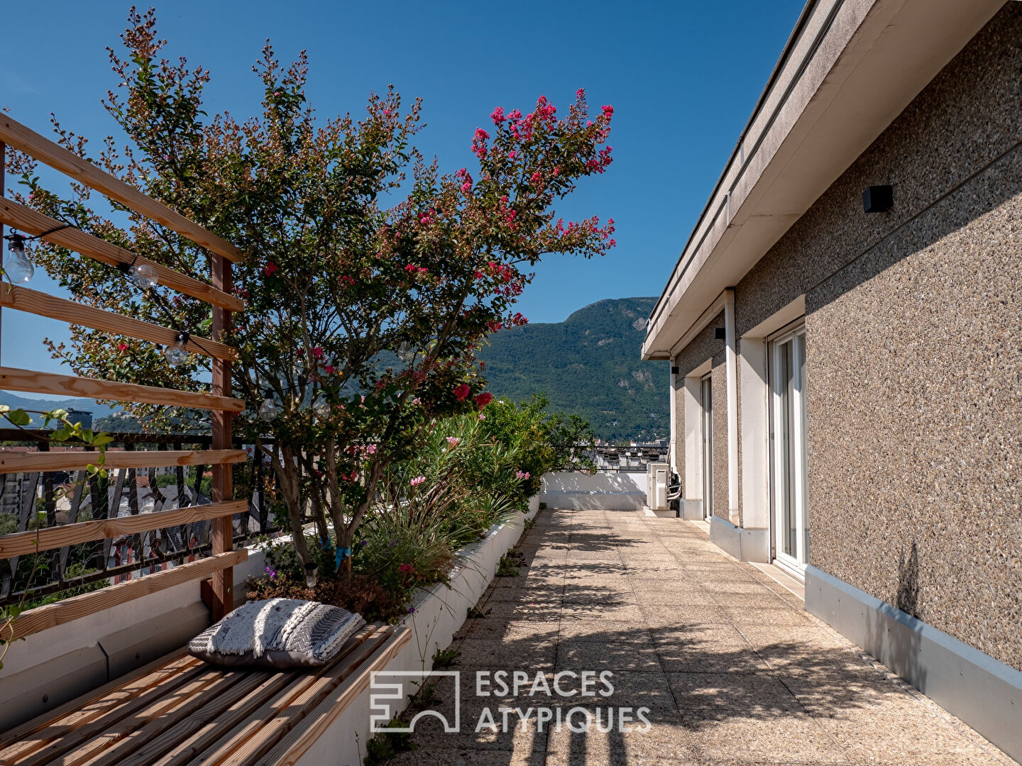 Appartement avec terrasse et vue époustouflante à 360°