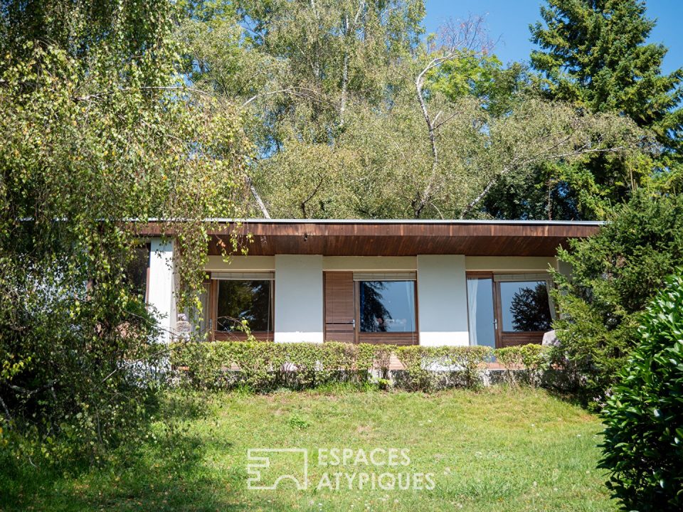 Avant-gardiste maison d'architecte sur les contreforts de Chartreuse