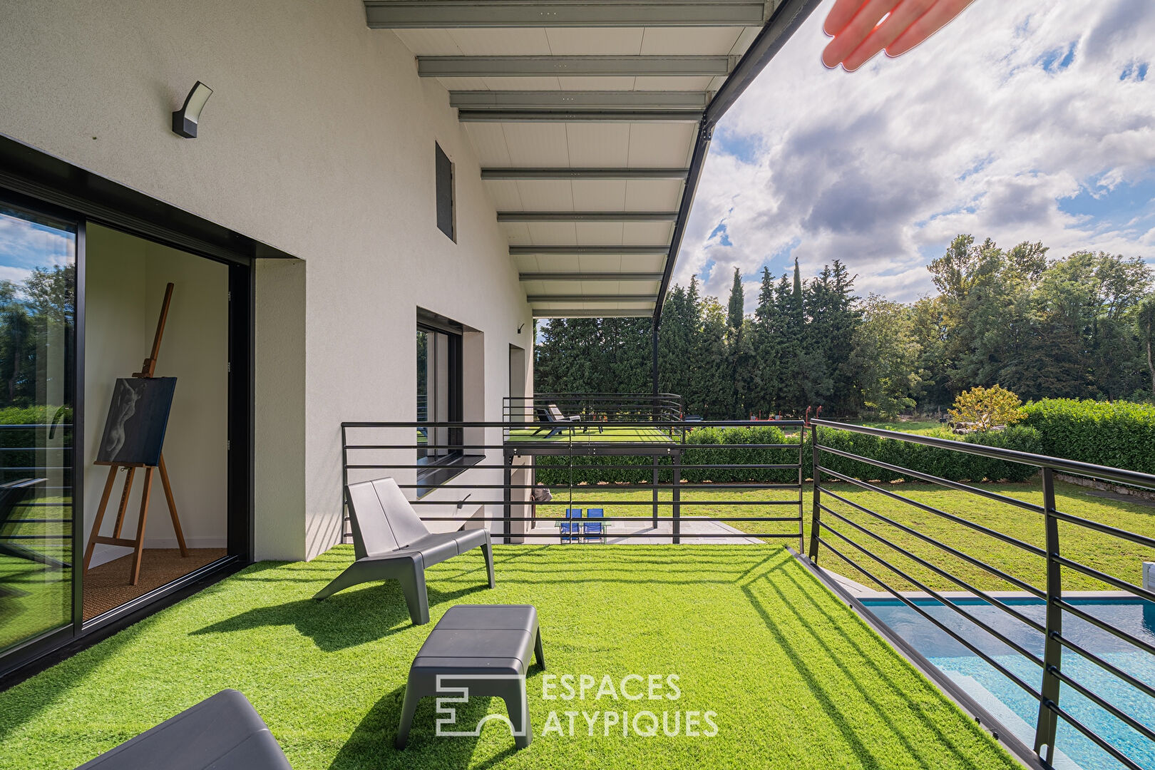 Superb atypical house with swimming pool in Grésivaudan