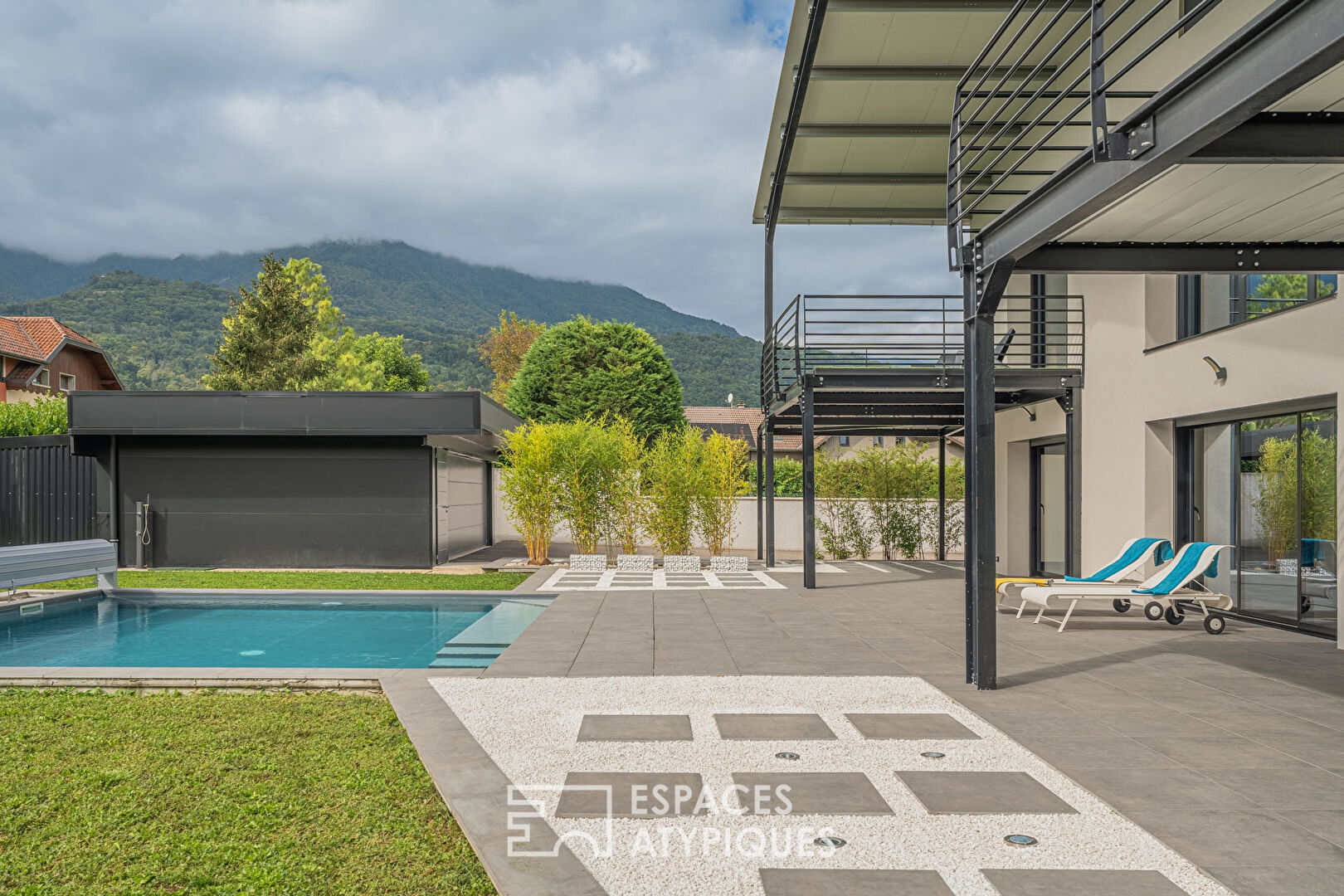 Superbe maison atypique avec piscine en Grésivaudan