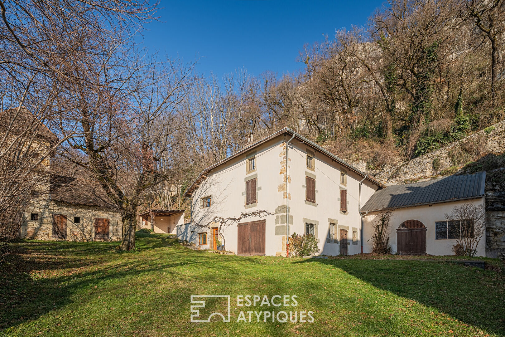 Propriété d’exception adossée à la Chartreuse et sa vue imprenable