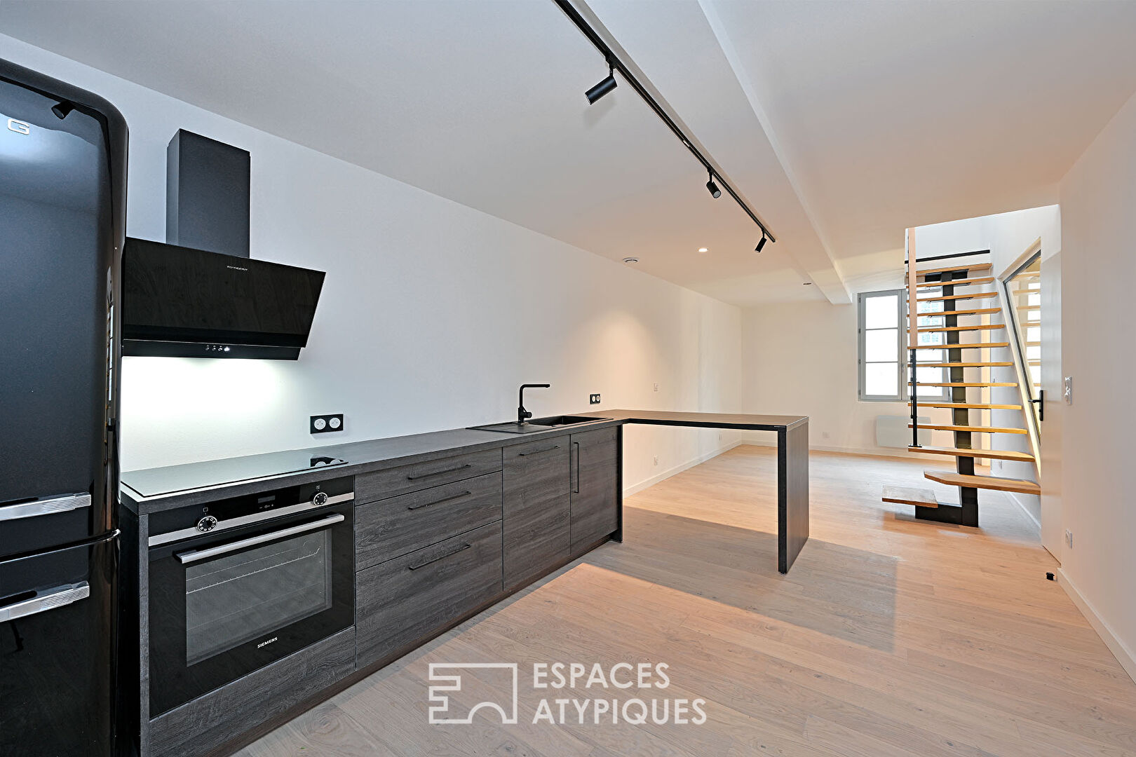 Superb renovated duplex apartment in Montpellier