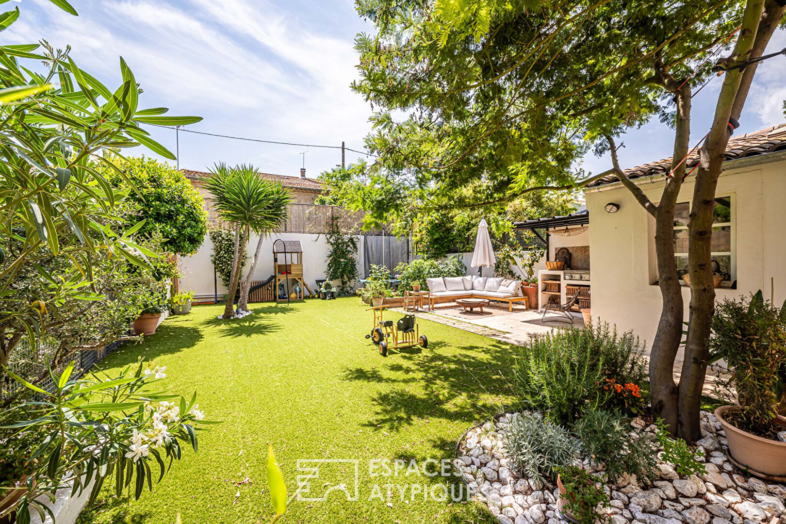 Elégante maison de maitre rénovée avec piscine