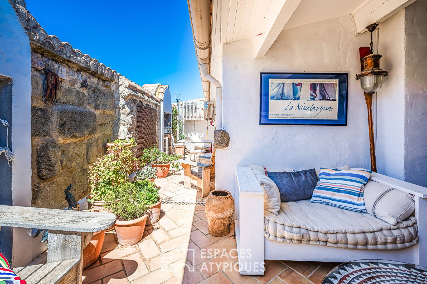 Maison de village rénovée avec terrasse et garage à Marseillan