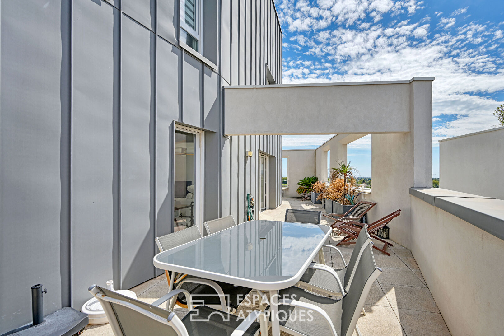 Appartement de standing avec terrasse à Port Marianne