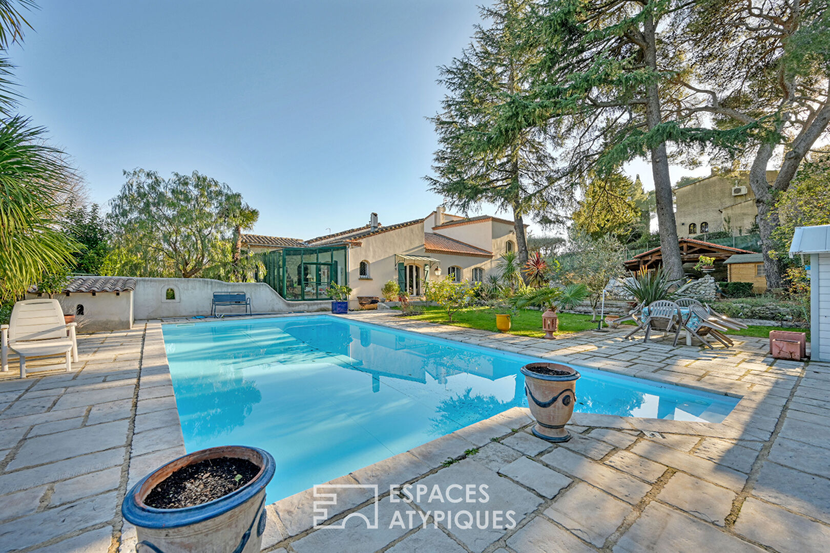 Pretty house with swimming pool and landscaped garden in a sought-after area of Montpellier