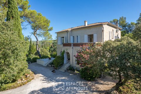 Villa of timeless elegance overlooking the Sorgue