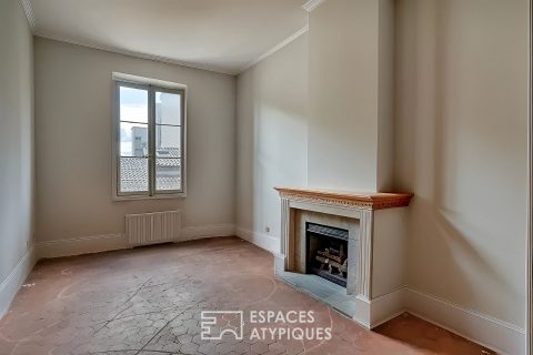 Appartement duplex rénové en coeur de ville avec terrasse