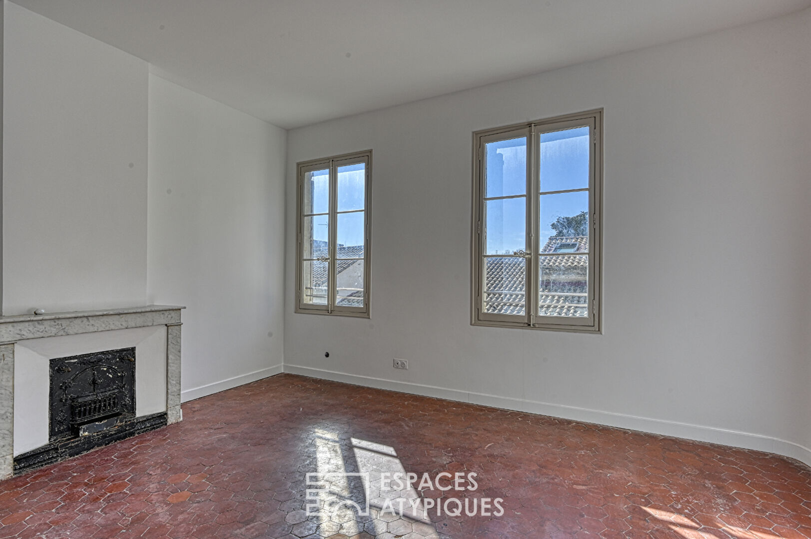 Appartement duplex rénové en coeur de ville avec terrasse